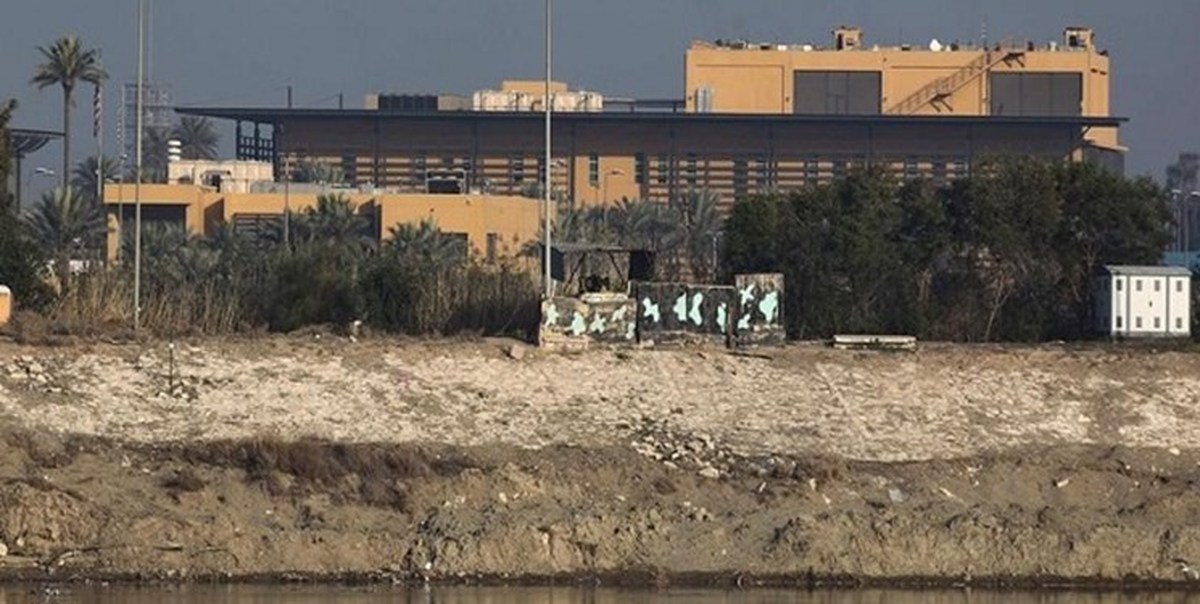 بازی کثیفی پشت هدف قرار گرفتن نمایندگی‌های دیپلماتیک خارجی در عراق وجود دارد | هدف آن ایجاد شکاف میان احزاب شیعی است 